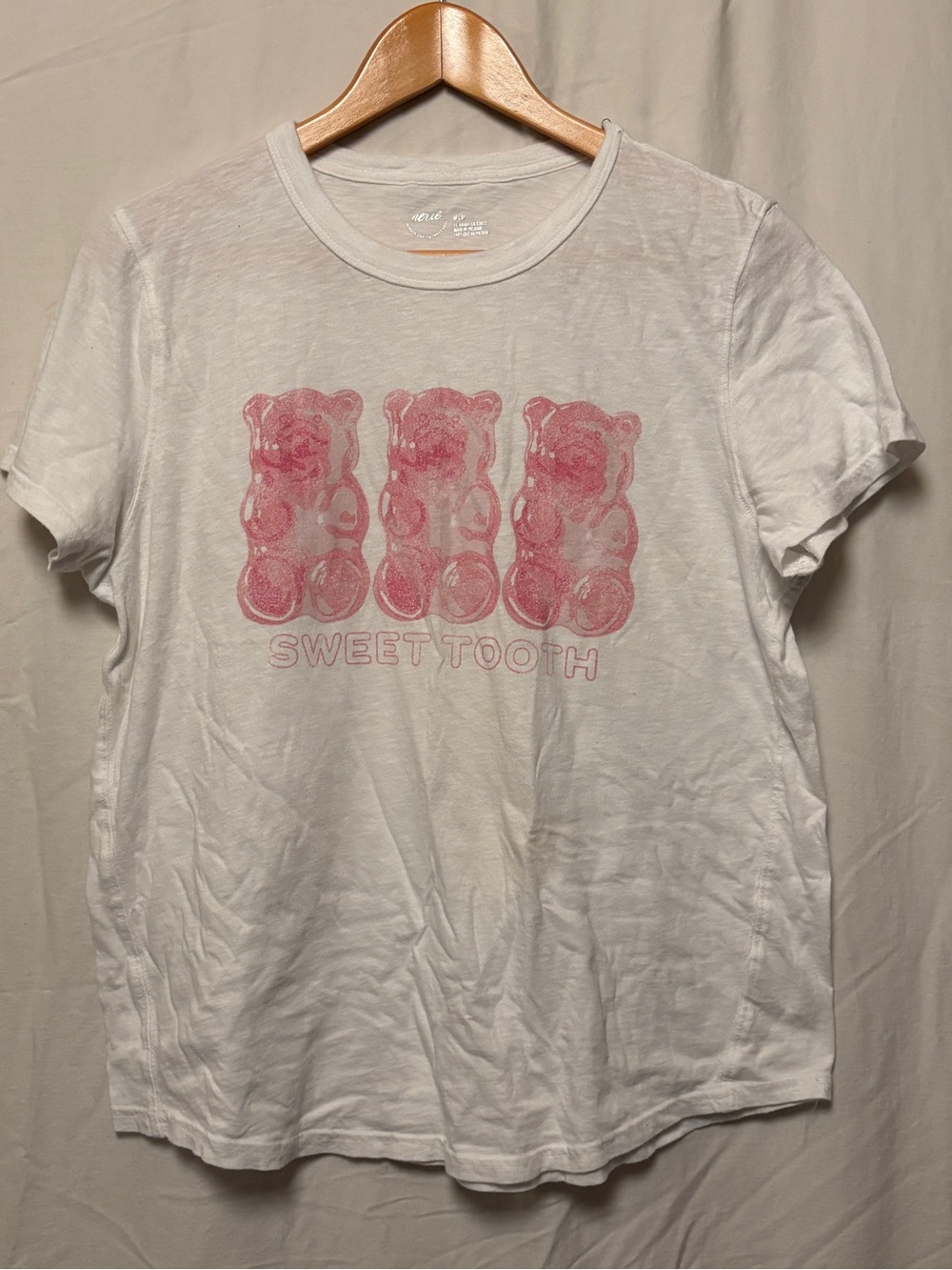 Aerie pink gummy bear graphic t-shirt